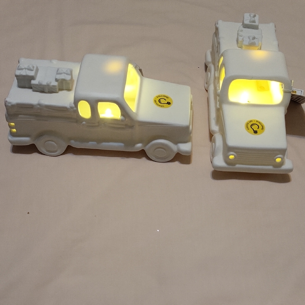 2 Light-up Ceramic Trucks